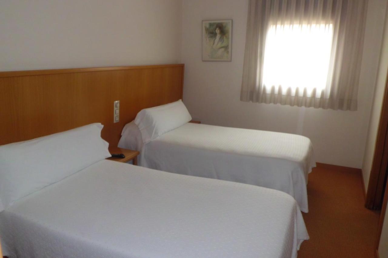 Hostal Palouet De Segarra エクステリア 写真