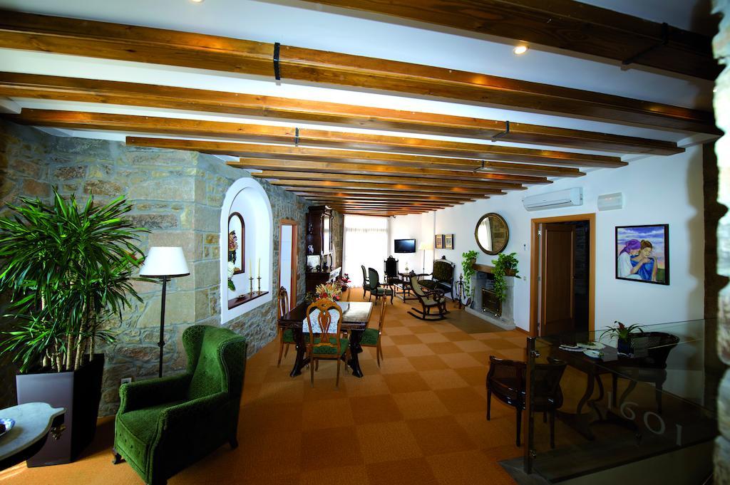 Hostal Palouet De Segarra エクステリア 写真